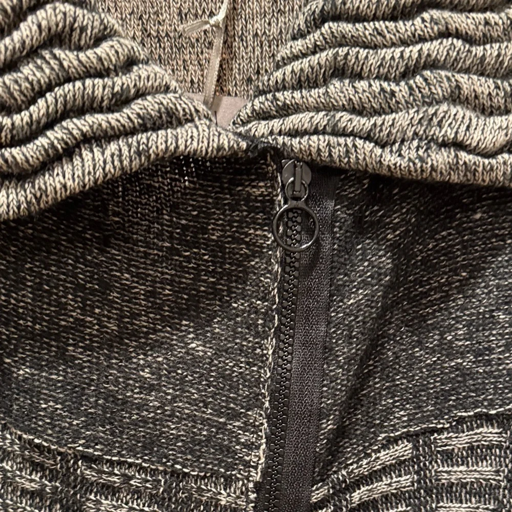 BNWT Deca Gray and Black Women's Cardigan w/Zipper - Picture 7 of 12